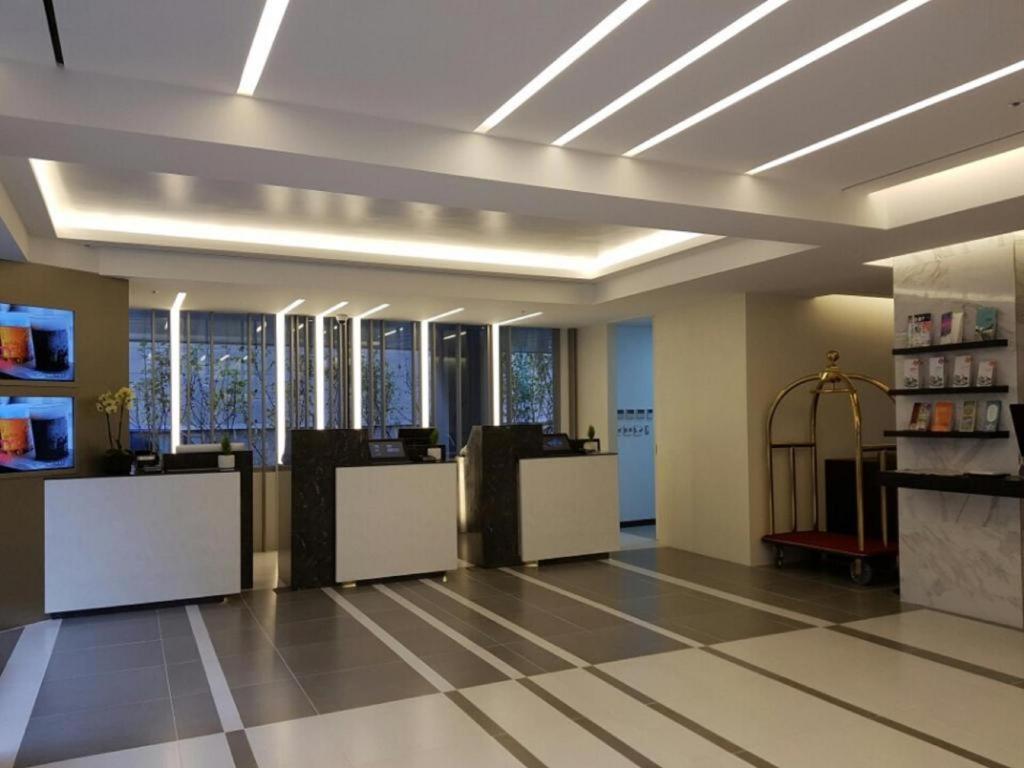 Afirst Hotel Myeongdong Seoel Buitenkant foto